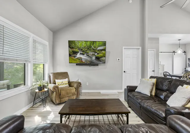 Photo 3 of Single family home for sale at 1980 Dryden Rd, Sadieville, KY 40370 | MLS# 26028411 | Listing updated on 2026-10-28