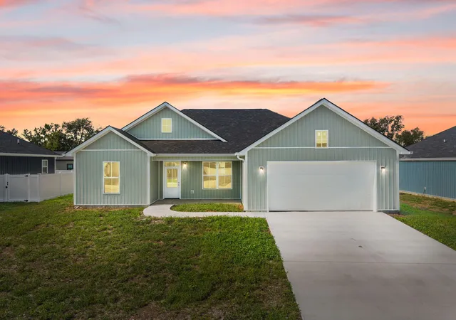Photo 1 of Single family home for sale at 472 Pinehurst Way, Harrodsburg, KY 40330 | MLS# 26028426 | Listing updated on 2026-10-20