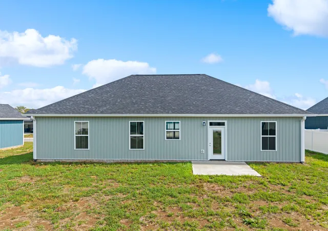 Photo 3 of Single family home for sale at 472 Pinehurst Way, Harrodsburg, KY 40330 | MLS# 26028426 | Listing updated on 2026-10-20