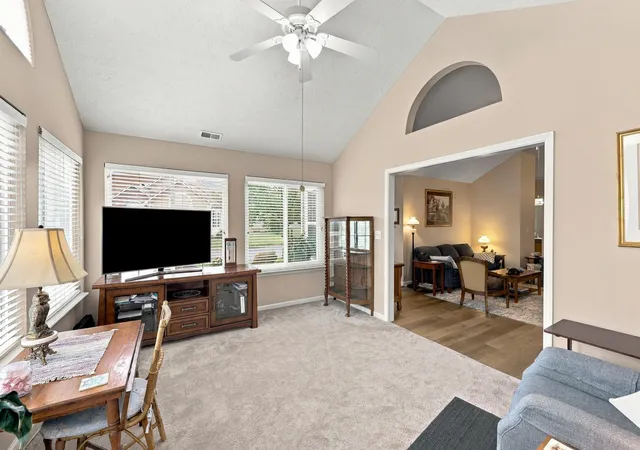 Listing Photo 4 - Condo for sale in building located at 259 Churchill Xing, Nicholasville, KY 40356