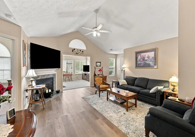 Listing Photo 5 - Condo for sale in building located at 259 Churchill Xing, Nicholasville, KY 40356