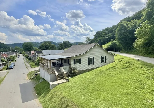 Photo 1 of Single family home for sale at 245 Frank St, Paintsville, KY 41240 | MLS# 26028428 | Listing updated on 2026-10-14