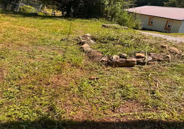 Photo 2 of Single family home for sale at 412 Bowen Ln, Inez, KY 41224 | MLS# 26028461 | Listing updated on 2026-10-14