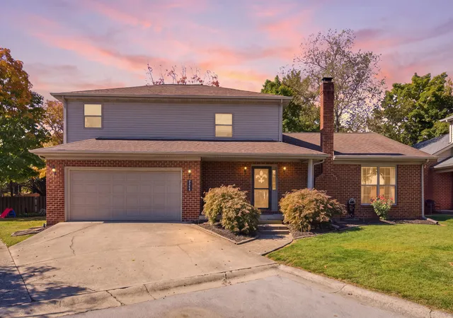 Single family home for sale at 2208 Valencia Dr, Lexington, KY 40513 | MLS# 26028584