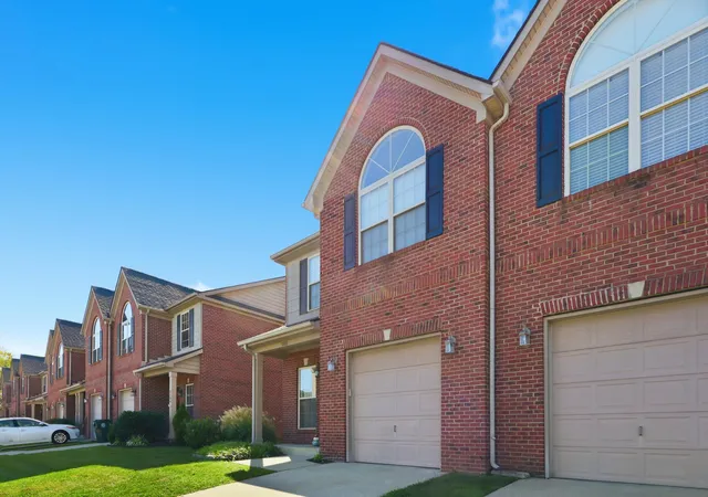 Photo 3 of Townhouse for sale at 4464 Stuart Hall Blvd #1101, Lexington, KY 40509 | MLS# 26028496 | Listing updated on 2026-10-23