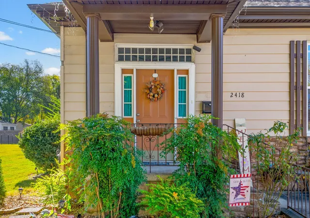 Photo 3 of Single family home for sale at 2418 S Main St, Hopkinsville, KY 42240 | MLS# 26028521 | Listing updated on 2026-10-14