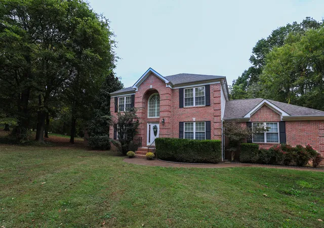 Photo 1 of Single family home for sale at 147 Mulberry Pl, Paducah, KY 42001 | MLS# 26028707 | Listing updated on 2026-10-16