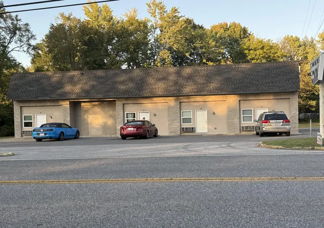 Photo 2 of Multi family home for sale at 6710 Benton Rd, Paducah, KY 42003 | MLS# 26028562 | Listing updated on 2026-10-20