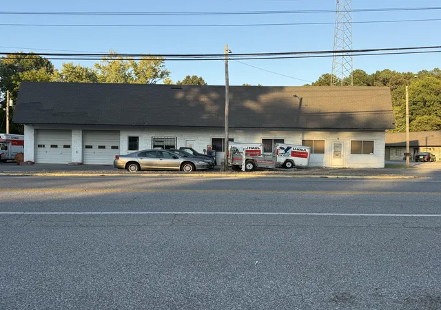 Photo 4 of House for sale at 6710 Benton Rd, Paducah, KY 42003 | MLS# 26028562 | Listing updated on 2026-10-20
