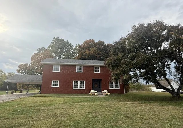 Photo 1 of Single family home for sale at 621 S Buell St, Perryville, KY 40468 | MLS# 26028527 | Listing updated on 2026-10-15