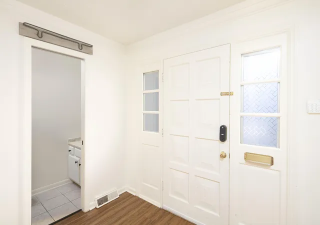 Photo 3 of Townhouse for sale at 3330 Montavesta Rd, Lexington, KY 40502 | MLS# 26029010 | Listing updated on 2026-10-21