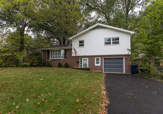 Photo 1 of Single family home for sale at 624 N 24th Street, Paducah, KY 42001 | MLS# 26028711 | Listing updated on 2026-10-20