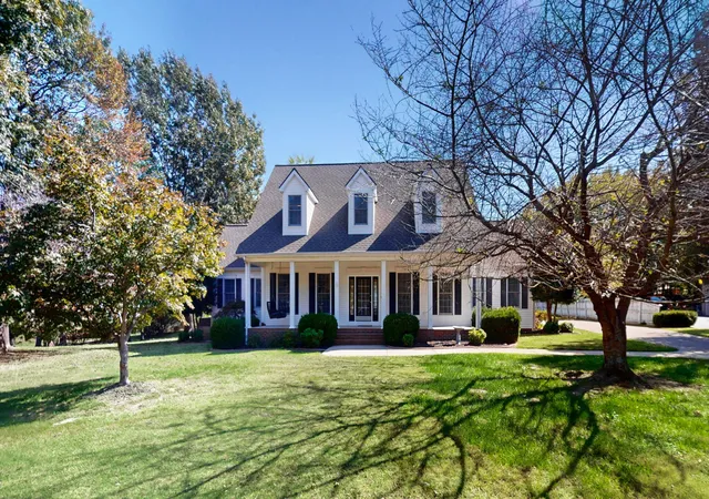 Photo 1 of Sale Pending at 6855 Stonepoint Ct, Paducah, KY 42003 | MLS# 26028610 | Listing updated on 2026-10-18