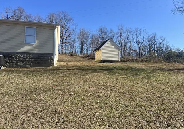 Photo 1 of Single family home for sale at 123 Quisenberry Rd, Morehead, KY 40351 | MLS# 26028582 | Listing updated on 2026-10-17