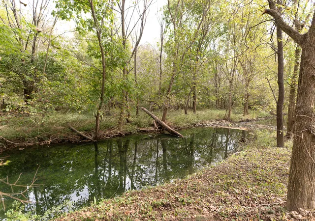 Photo 2 of Sale Pending at 139 Waterside Dr, Georgetown, KY 40324 | MLS# 26028748 | Listing updated on 2026-10-19