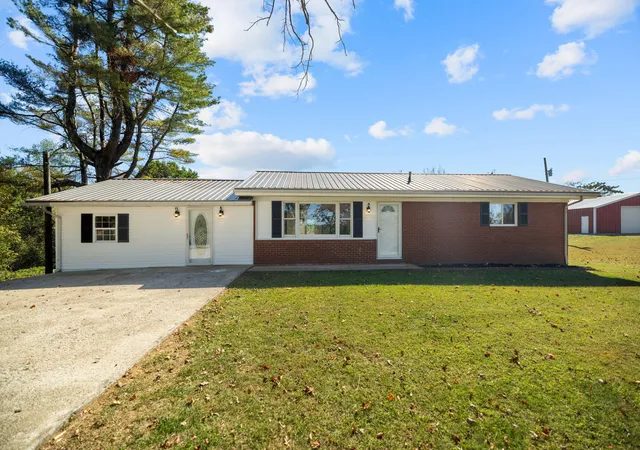 Photo 2 of Single family home for sale at 1065 Blueberry Ridge, Olive Hill, KY 41164 | MLS# 26028570 | Listing updated on 2026-10-23