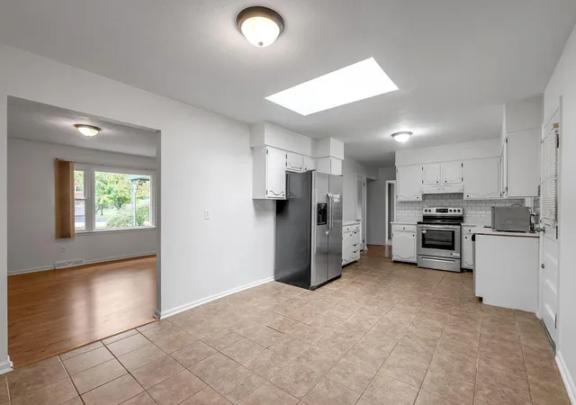 Photo 2 of Single family home for sale at 108 Westwood Dr, Richmond, KY 40475 | MLS# 26028987 | Listing updated on 2026-10-23