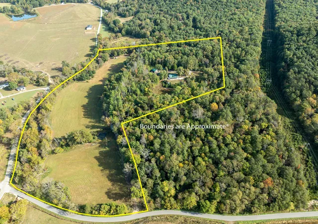 Photo 1 of Single family home for sale at 5920 Dry Crk Rd, Elk Horn, KY 42733 | MLS# 26028617 | Listing updated on 2026-10-15