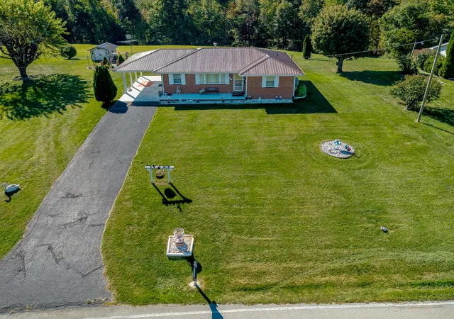 Photo 2 of Single family home for sale at 4525 Ccc Trl, Morehead, KY 40351 | MLS# 26028641 | Listing updated on 2026-10-16