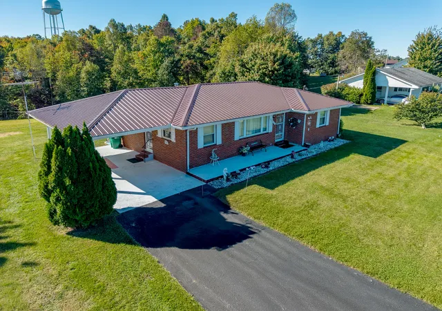 Photo 3 of Single family home for sale at 4525 Ccc Trl, Morehead, KY 40351 | MLS# 26028641 | Listing updated on 2026-10-16