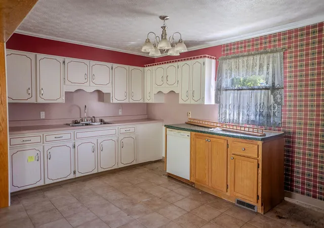 Photo 1 of Single family home for sale at 2628 Falcon Rd, Salyersville, KY 41465 | MLS# 26029027 | Listing updated on 2026-10-20