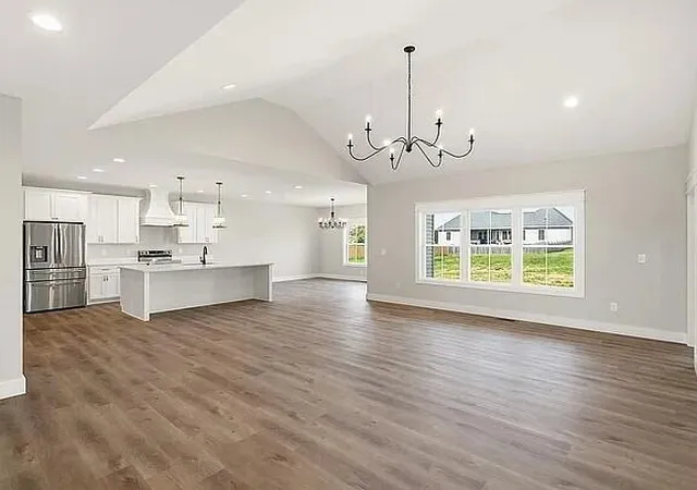 Photo 3 of Single family home for sale at 587 Harvest Ln, Harrodsburg, KY 40330 | MLS# 26028720 | Listing updated on 2026-10-16