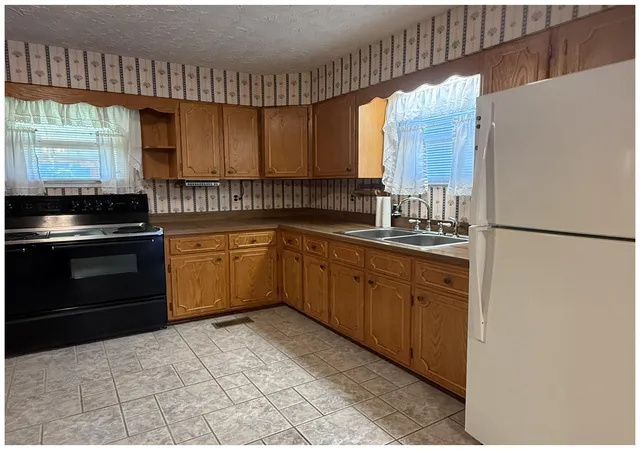 Photo 3 of Single family home for sale at 105 Ky 355, Owenton, KY 40359 | MLS# 26028694 | Listing updated on 2026-10-16