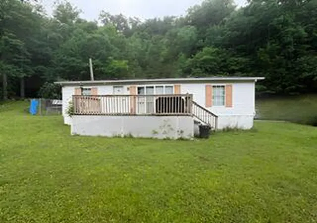 Single family home for sale at 4073 Joes Crk, Pikeville, KY 41501 | MLS# 26028717
