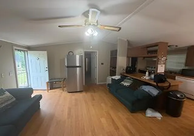 Photo 2 of Single family home for sale at 4073 Joes Crk, Pikeville, KY 41501 | MLS# 26028717 | Listing updated on 2026-10-16