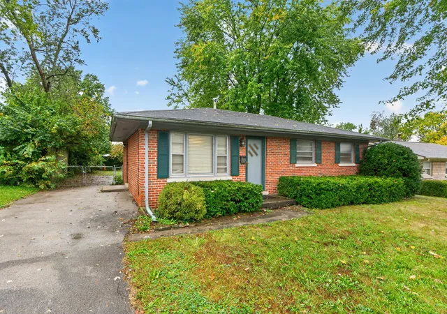 Photo 2 of Single family home for sale at 322 Wilson Downing Rd, Lexington, KY 40517 | MLS# 26028697 | Listing updated on 2026-10-19