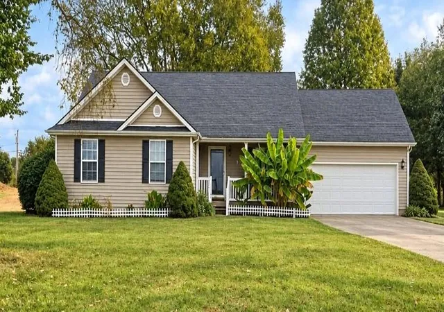 Photo 1 of Single family home for sale at 223 Ashley Camp Rd, Harrodsburg, KY 40330 | MLS# 26028704 | Listing updated on 2026-10-16