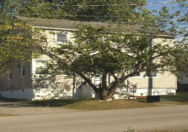Photo 1 of Sale Pending at 32 W 20th Street, Paris, KY 40361 | MLS# 26028708 | Listing updated on 2026-10-19