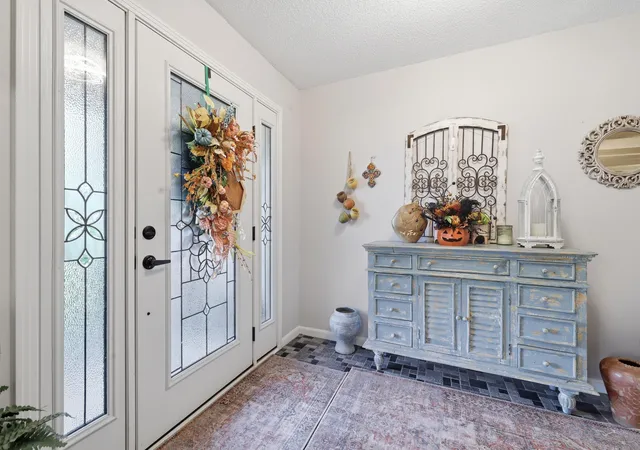 Photo 4 of Sale Pending at 1520 London Dr, Murray, KY 42071 | MLS# 26028721 | Listing updated on 2026-10-27