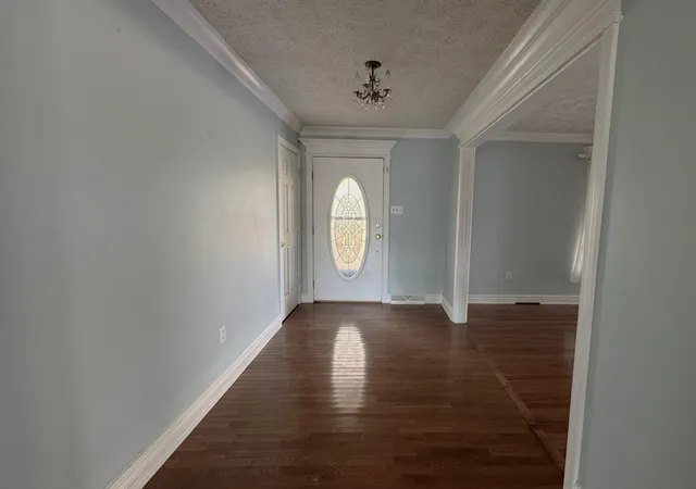 Photo 3 of Single family home for sale at 272 Hawk Crk Rd, London, KY 40741 | MLS# 26028830 | Listing updated on 2026-10-18