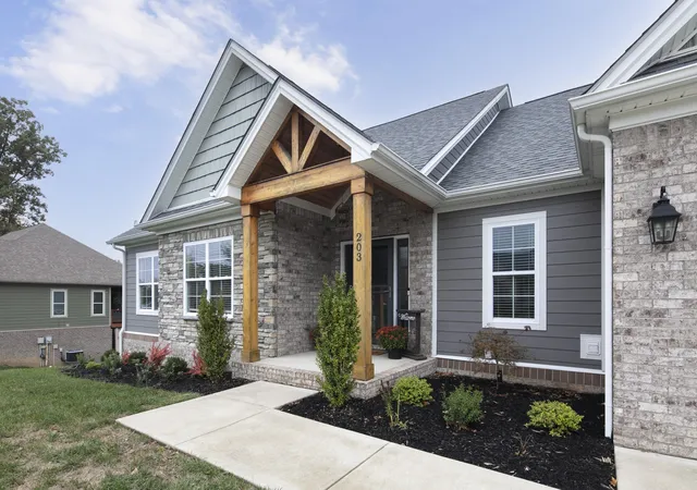 Photo 3 of Single family home for sale at 203 Woodduck Ln, Georgetown, KY 40324 | MLS# 26028912 | Listing updated on 2026-10-19