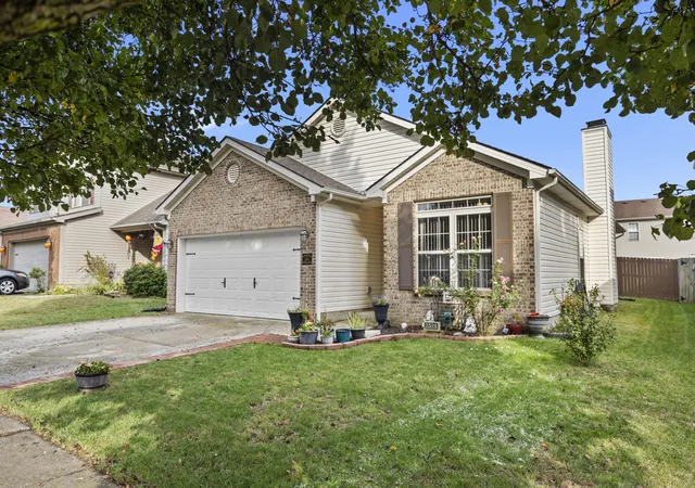 Photo 2 of Single family home for sale at 2528 Moray Pl, Lexington, KY 40511 | MLS# 26028765 | Listing updated on 2026-10-22