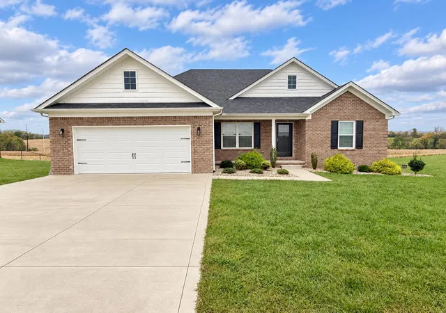 Photo 1 of Single family home for sale at 193 Scenic Hl Dr, Lebanon, KY 40033 | MLS# 26028785 | Listing updated on 2026-10-26