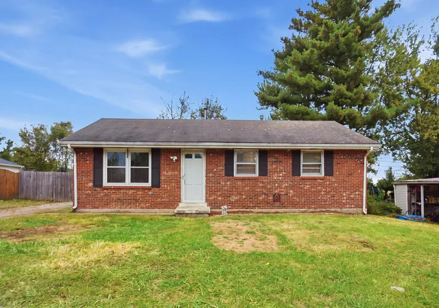 Photo 1 of Sale Pending at 332 Bryanwood St, Versailles, KY 40383 | MLS# 26028788 | Listing updated on 2026-10-21