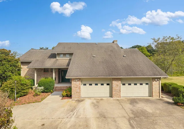 Photo 3 of Sale Pending at 288 Sasser School Rd, London, KY 40744 | MLS# 26028801 | Listing updated on 2026-10-19