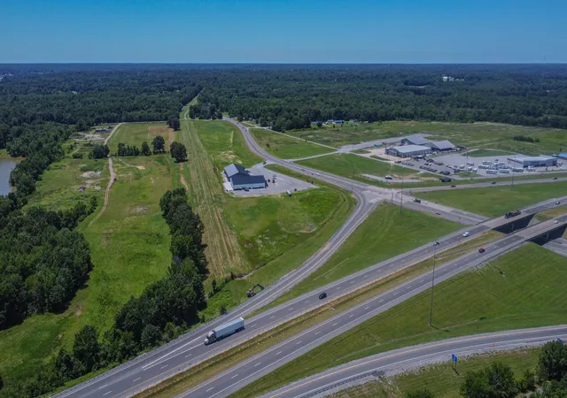Photo 1 of Land for sale at Tract 8 John Puryear Dr, Paducah, KY 42001 | MLS# 26028805 | Listing updated on 2026-10-17
