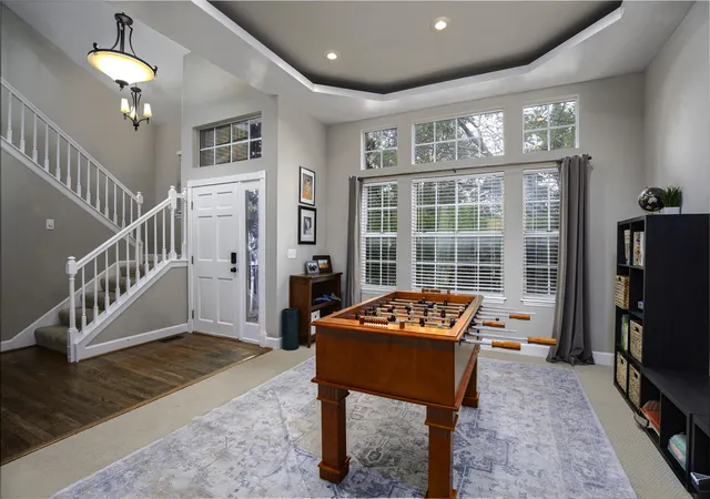 Photo 3 of Single family home for sale at 924 Palomino Ln, Lexington, KY 40503 | MLS# 26028825 | Listing updated on 2026-10-18