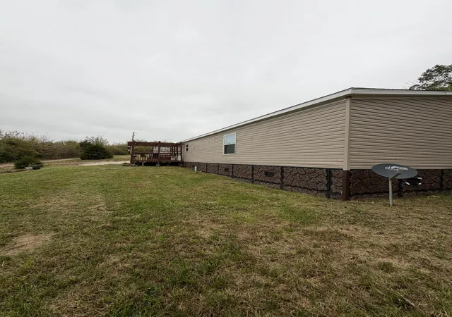 Photo 3 of Single family home for sale at 46 Frasure Ln, Mount Sterling, KY 40353 | MLS# 26028827 | Listing updated on 2026-10-18