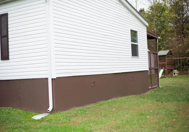 Photo 4 of Single family home for sale at 2406 Old Salem Rd, London, KY 40741 | MLS# 26028899 | Listing updated on 2026-10-21