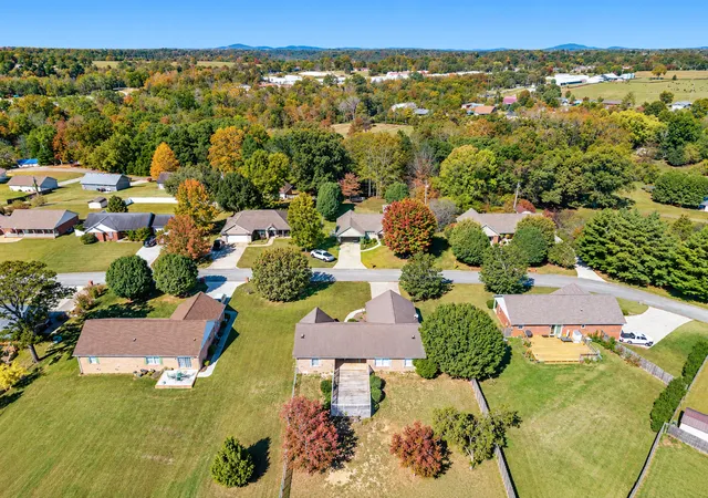 Photo 4 of Single family home for sale at 79 Observation Pointe Dr, Somerset, KY 42503 | MLS# 26028839 | Listing updated on 2026-10-30
