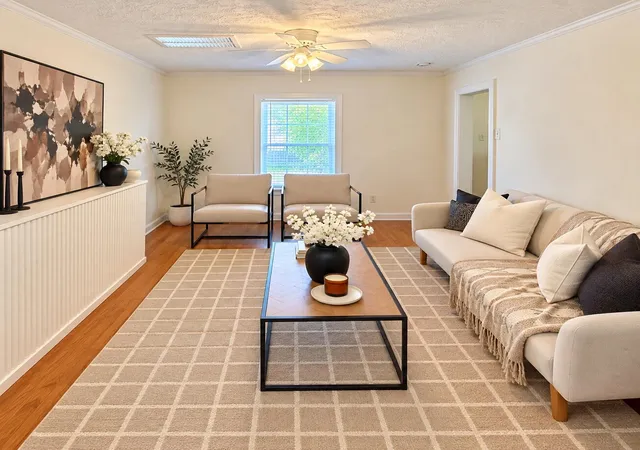 Photo 2 of Single family home for sale at 1308 Robertson Ave, Lexington, KY 40502 | MLS# 26028901 | Listing updated on 2026-10-21