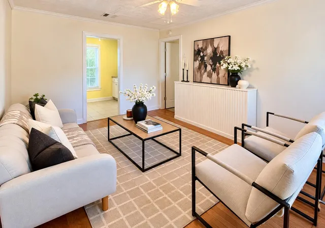 Photo 3 of Single family home for sale at 1308 Robertson Ave, Lexington, KY 40502 | MLS# 26028901 | Listing updated on 2026-10-21