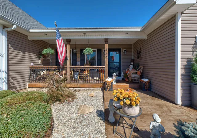 Photo 3 of Sale Pending at 469 Pinehurst Dr, Mount Sterling, KY 40353 | MLS# 26029025 | Listing updated on 2026-10-25