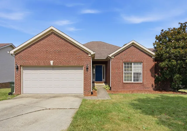 Single family home for sale at 4737 Pompano Ln, Lexington, KY 40515 | MLS# 26028874