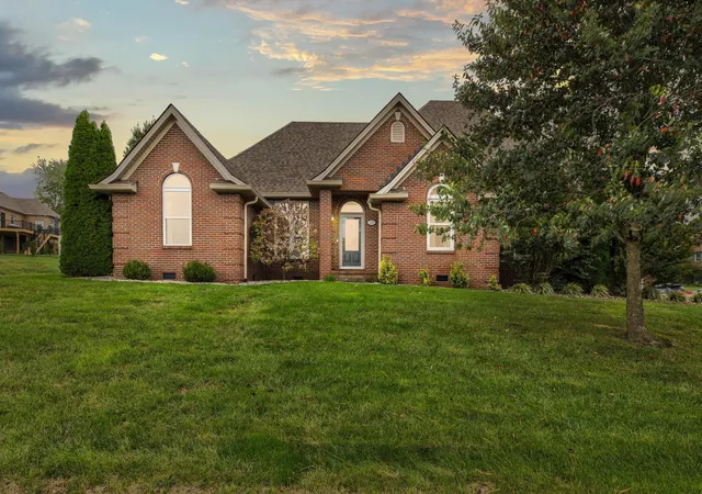 Photo 1 of Sale Pending at 119 Winterberry Cir, Winchester, KY 40391 | MLS# 26028916 | Listing updated on 2026-10-26