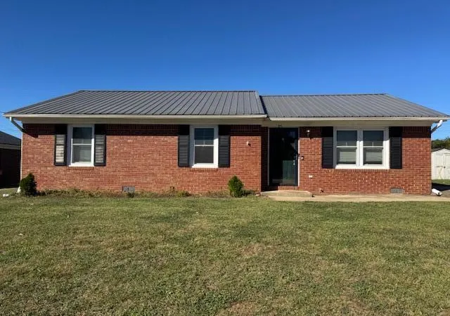 Photo 1 of Single family home for sale at 27 Spruce Dr, Cynthiana, KY 41031 | MLS# 26028911 | Listing updated on 2026-10-19